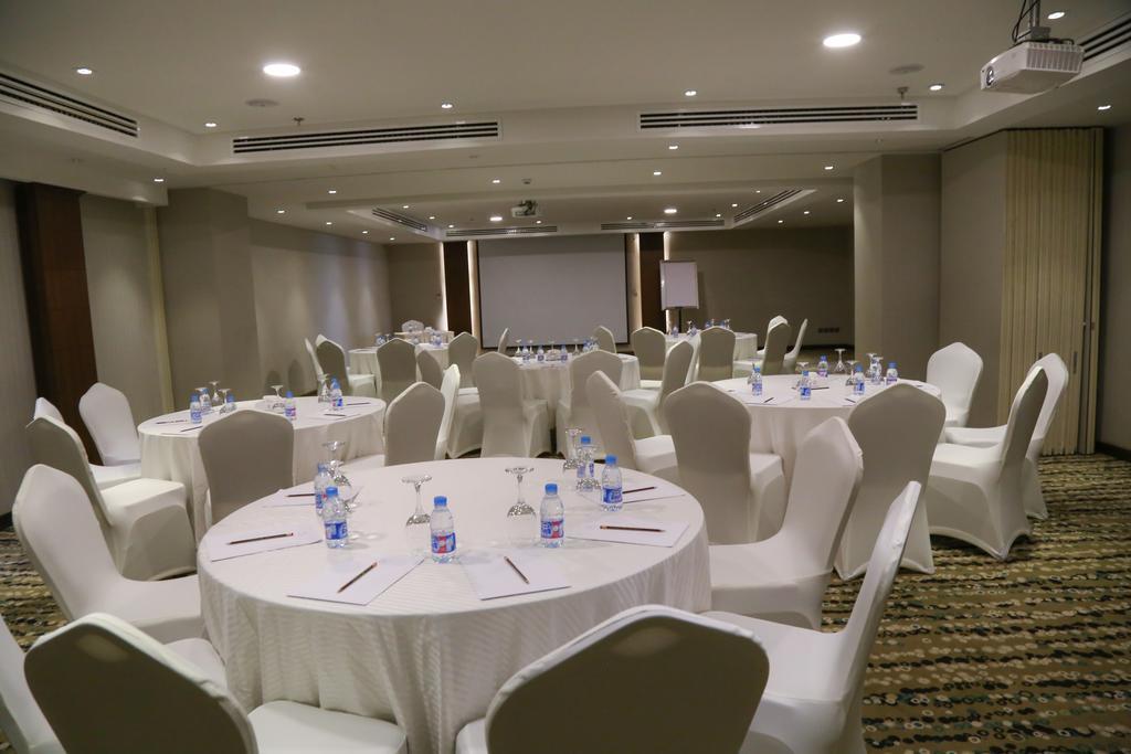 Continent Sumou Hotel Khobar Exterior foto